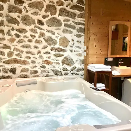 Le Rivalet Montaigut-le-Blanc (Puy-de-Dome)